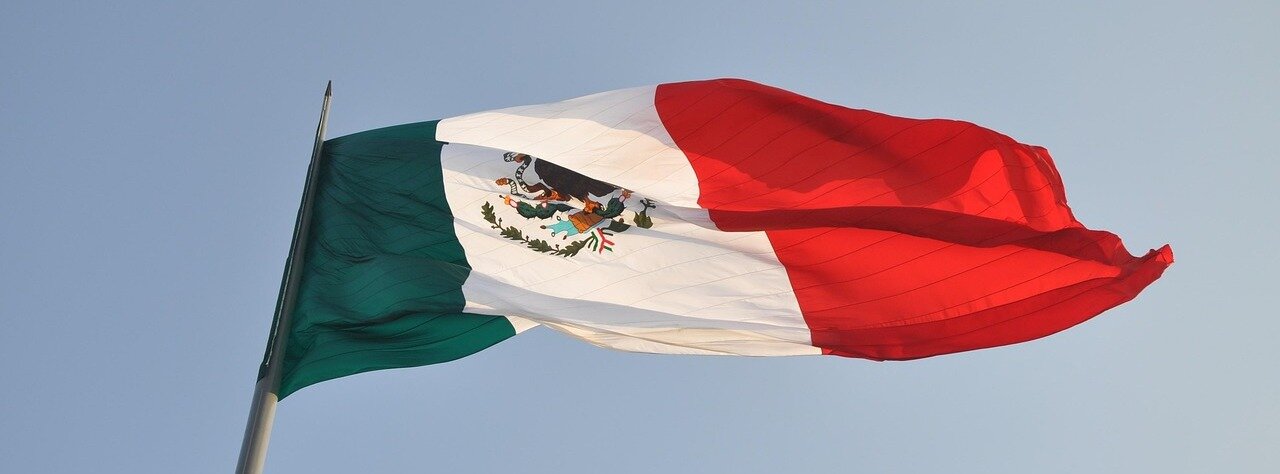 Mexicaanse vlag wapperend